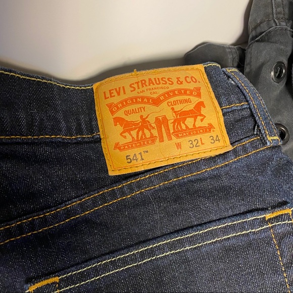 Levi Dark denim - Picture 4 of 7